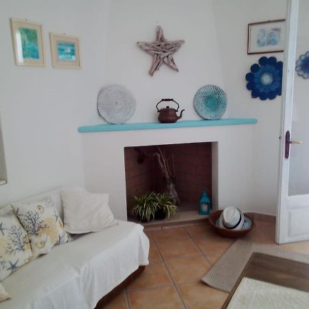 Nuova Depandance Marina E Claudio Apartman Sarroch Kültér fotó